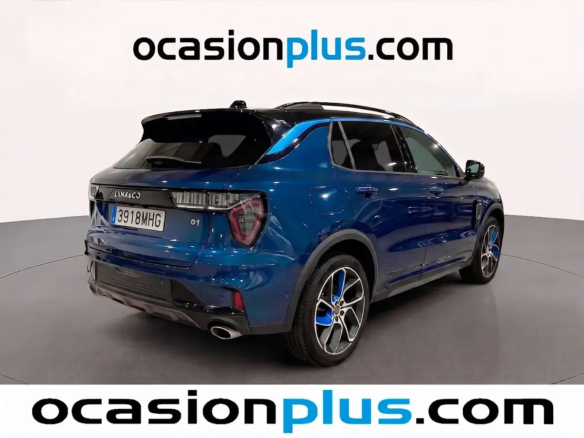 Usado Lynk & Co 01 261 CV (191 kW) 2023 Negro SUV