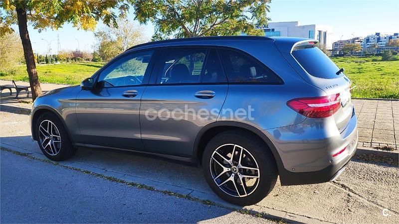 Usado Mercedes GLC250 211 CV (155 kW) 2020 Gris / plata SUV