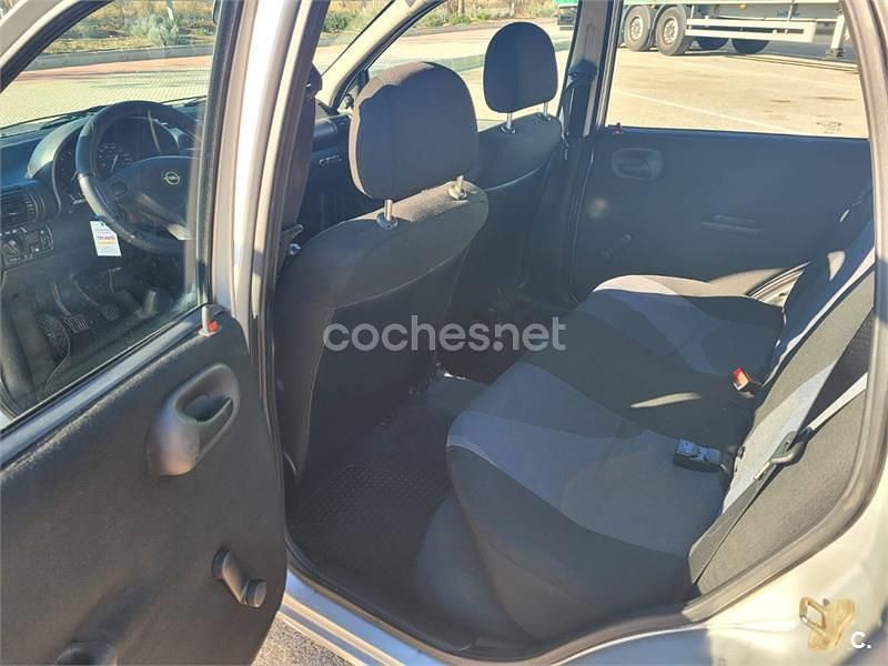 Usado Opel Corsa Eco 60 CV (44 kW) 1999 Gris / plata Berlina