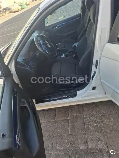 Usado BMW 318 118 CV (86 kW) 2002 Blanco Berlina