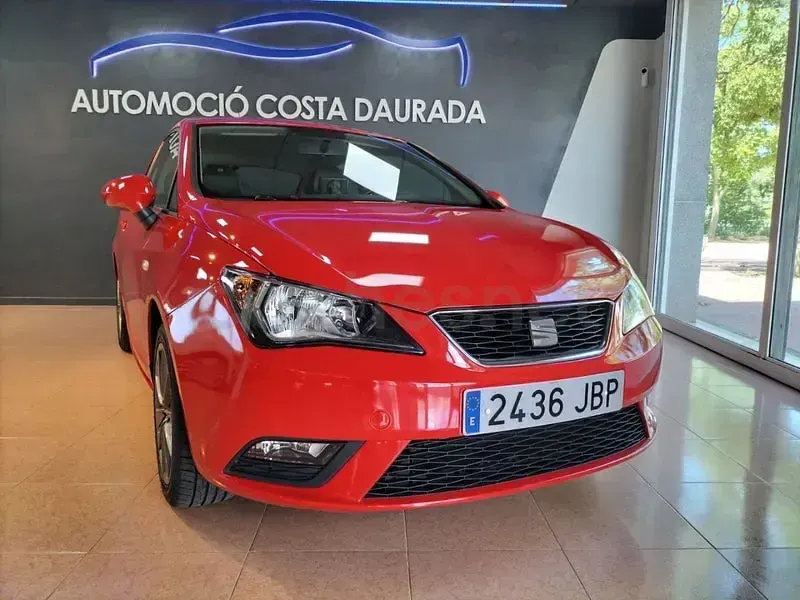 Usado Seat Ibiza SC I-Tech 85 CV (62 kW) 2014 Rojo Utilitario