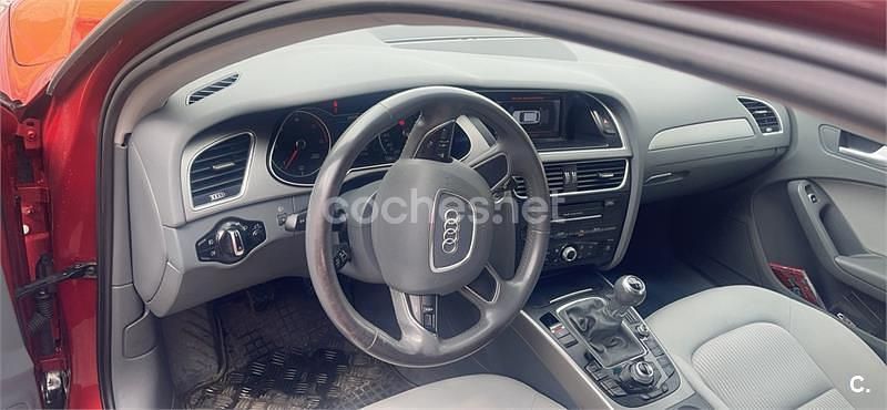 Usado Audi A4 150 HP (110 kW) 2014 Vermelho Carrinha
