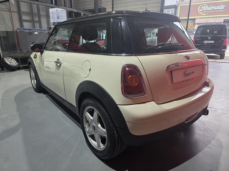 Usado Mini Cooper 120 CV (88 kW) 2007 Blanco Utilitario