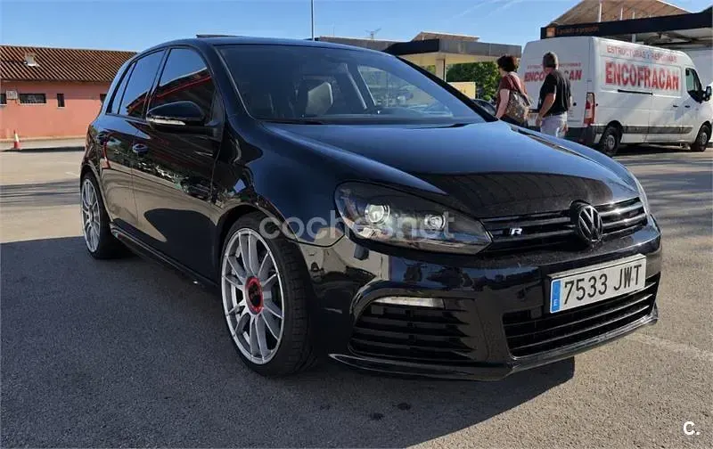 Usado VW Golf VII R 270 CV (198 kW) 2012 Negro Berlina