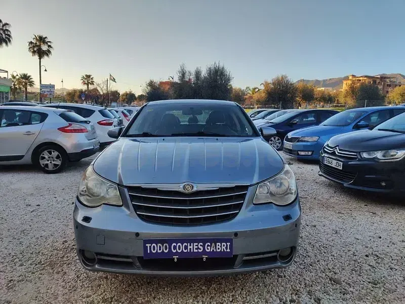 Usado Chrysler Sebring 140 CV (102 kW) 2007 Gris / plata Berlina