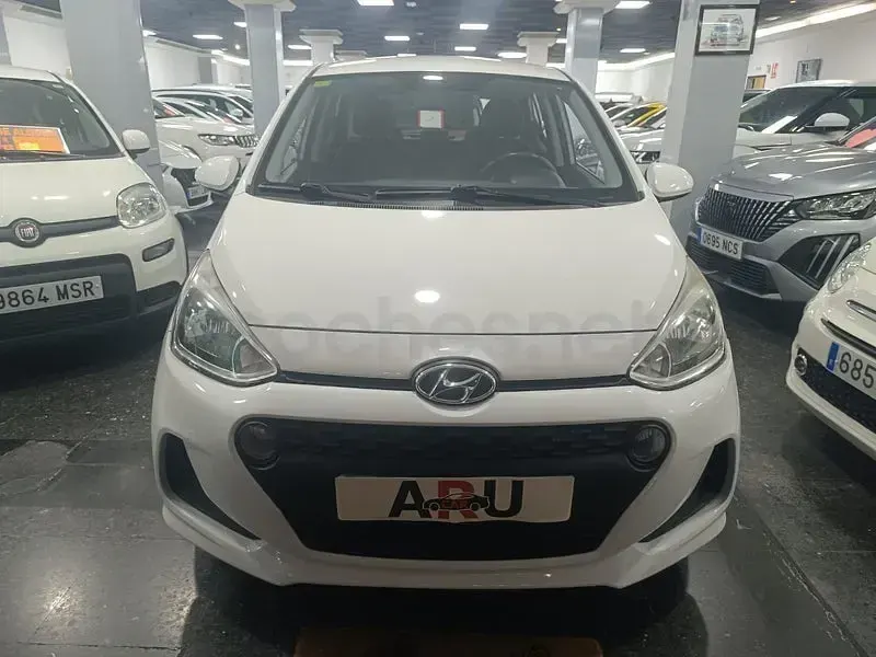 Używany Hyundai i10 66 KM (48 kW) 2017 Biały Hatchback