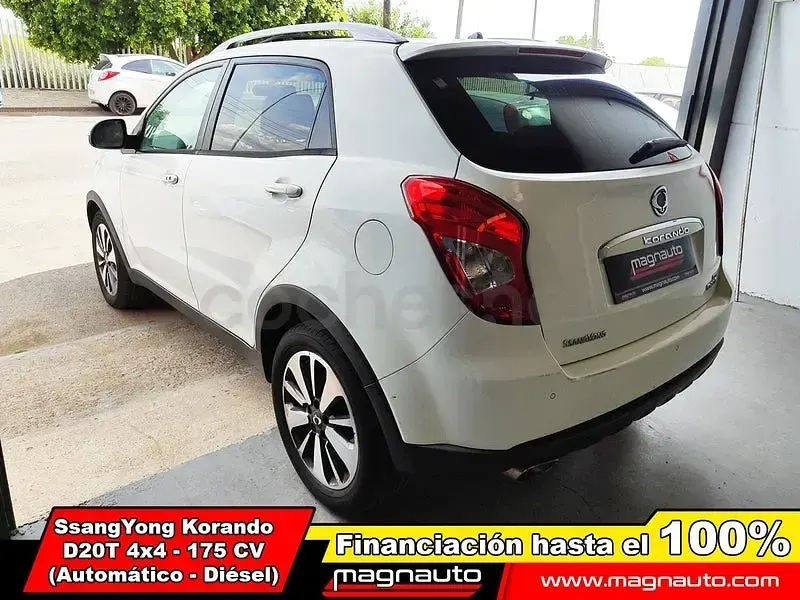 Usado SsangYong Korando Limited 175 CV (128 kW) 2014 Blanco SUV