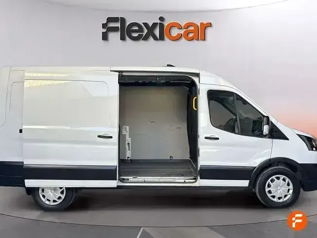 Usado Ford Transit Trend 131 CV (96 kW) 2023 Blanco Van