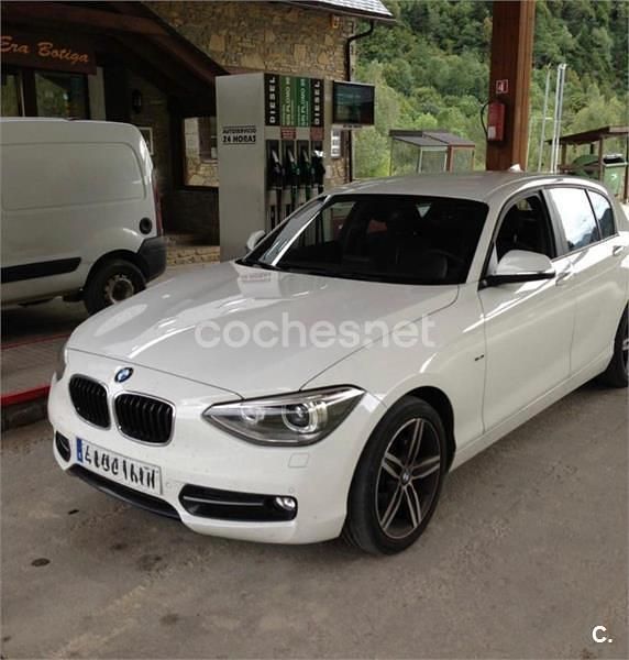 Usado BMW 118 Sport Line 143 CV (105 kW) 2012 Blanco Utilitario
