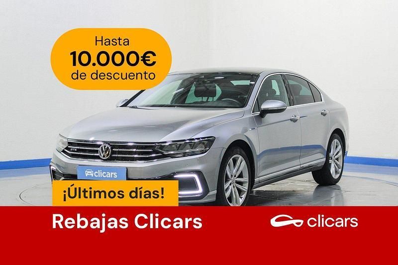 Gris / plata Usado 2020 VW Passat GTE Berlina | 20.490 € (Precio justo) - Imagen 1/4