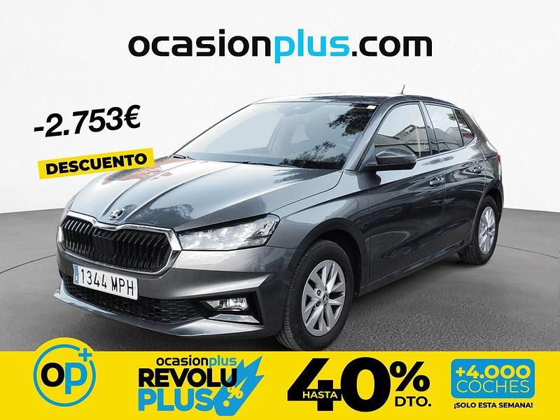 Usado Skoda Fabia Selection 95 CV (69 kW) 2024 Gris / plata Utilitario