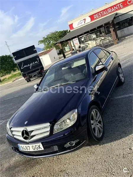 Usado Mercedes C220 Avantgarde 150 CV (110 kW) 2008 Negro Berlina