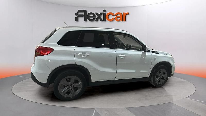Usado Suzuki Vitara GL 120 CV (88 kW) 2017 Blanco SUV