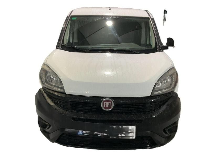 Usado Fiat Doblò 105 CV (77 kW) 2019 Blanco Monovolumen