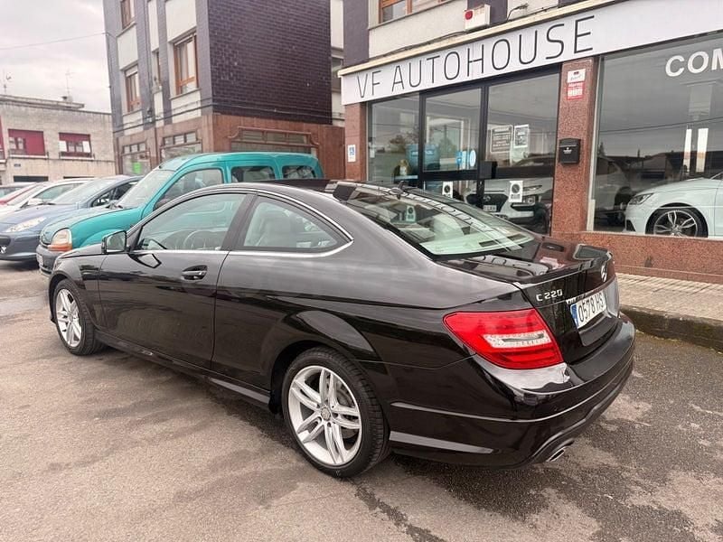 Usado Mercedes C220 170 CV (125 kW) 2013 Negro Coupe