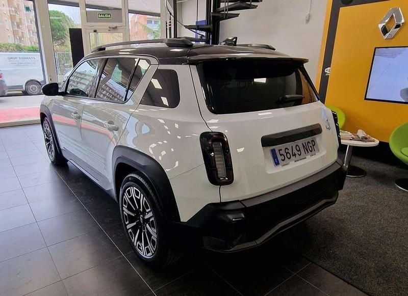 Usado Renault Megane E-Tech Iconic 110 kW (150 CV) 2025 Blanco SUV