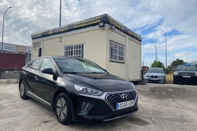 Usado Hyundai Ioniq 141 CV (103 kW) 2021 Negro Utilitario