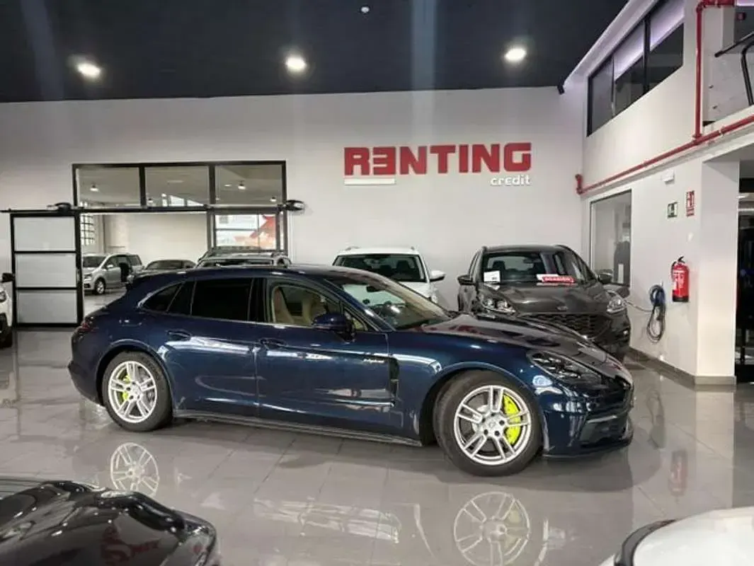 Usado Porsche Panamera Sport Turismo 462 CV (339 kW) 2018 Azul Utilitario