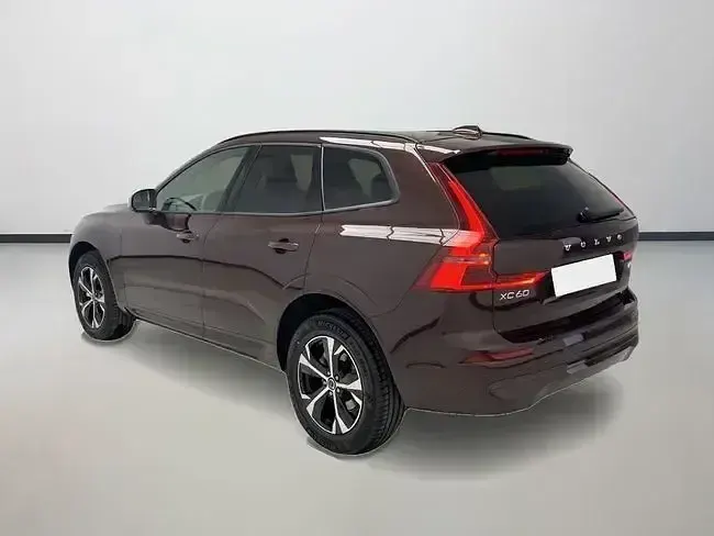 Ny Volvo XC60 Core 250 HK (183 kW) 2025 Grön SUV