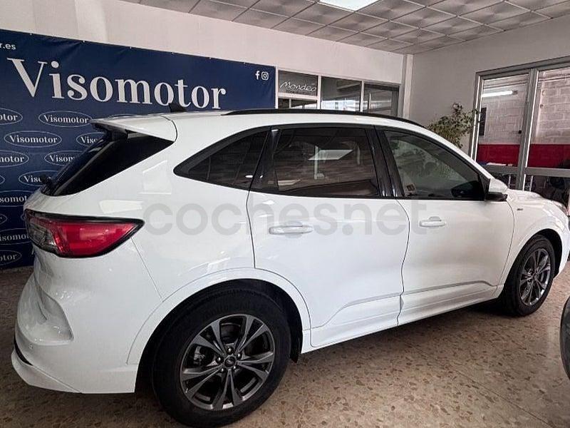 Usado Ford Kuga ST-Line 150 CV (110 kW) 2022 Blanco SUV