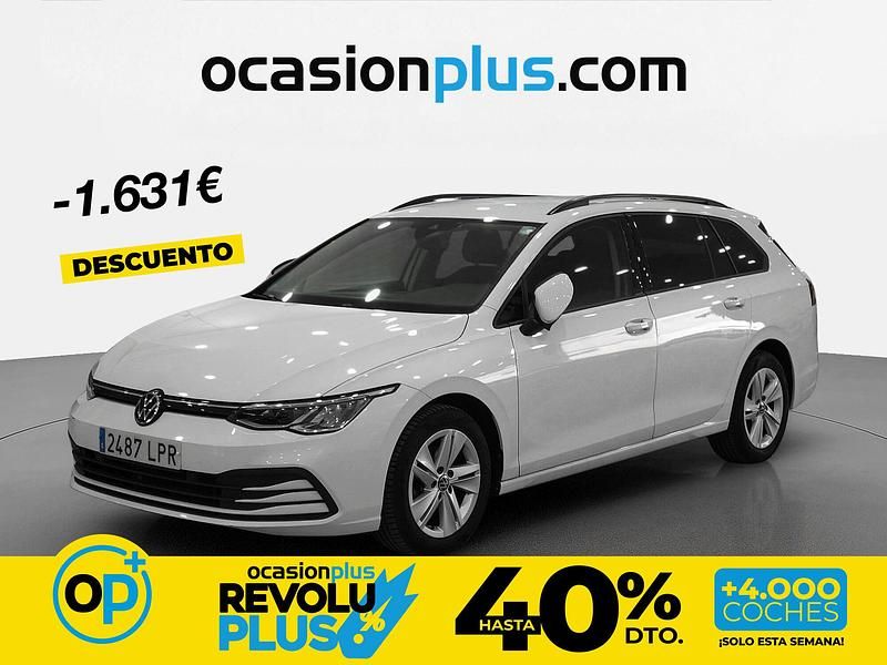 Usado VW Golf VIII Life 131 CV (96 kW) 2021 Blanco Familiar