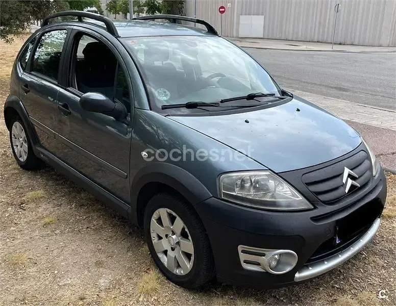 Usado Citroën C3 XTR 70 CV (51 kW) 2007 Azul Berlina