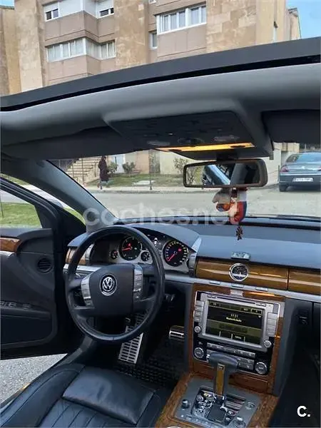 Usado VW Phaeton 240 CV (176 kW) 2011 Marrón Berlina