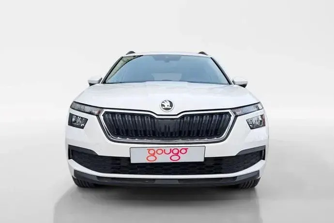 Usado Skoda Kamiq Active 110 CV (80 kW) 2022 Blanco SUV
