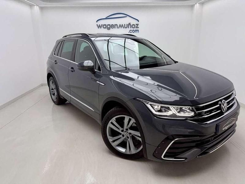 Usado VW Tiguan R-line 150 CV (110 kW) 2022 Gris SUV