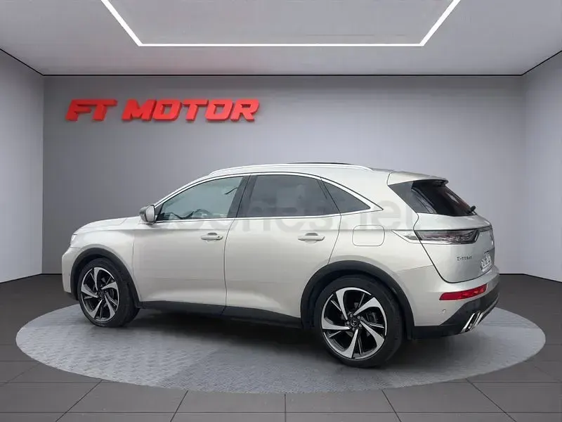 Usado DS Automobiles DS7 Crossback Grand Chic 225 CV (165 kW) 2021 Gris / plata SUV