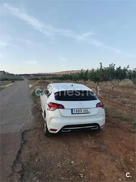 Usado Citroën DS4 163 CV (119 kW) 2011 Blanco Utilitario