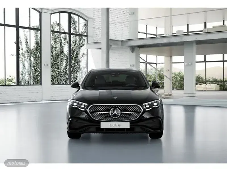Usado Mercedes E300 312 CV (229 kW) 2025 Negro Berlina