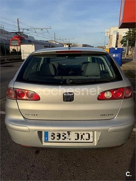 Usado Seat Ibiza Stella 64 CV (47 kW) 2003 Gris / plata Utilitario