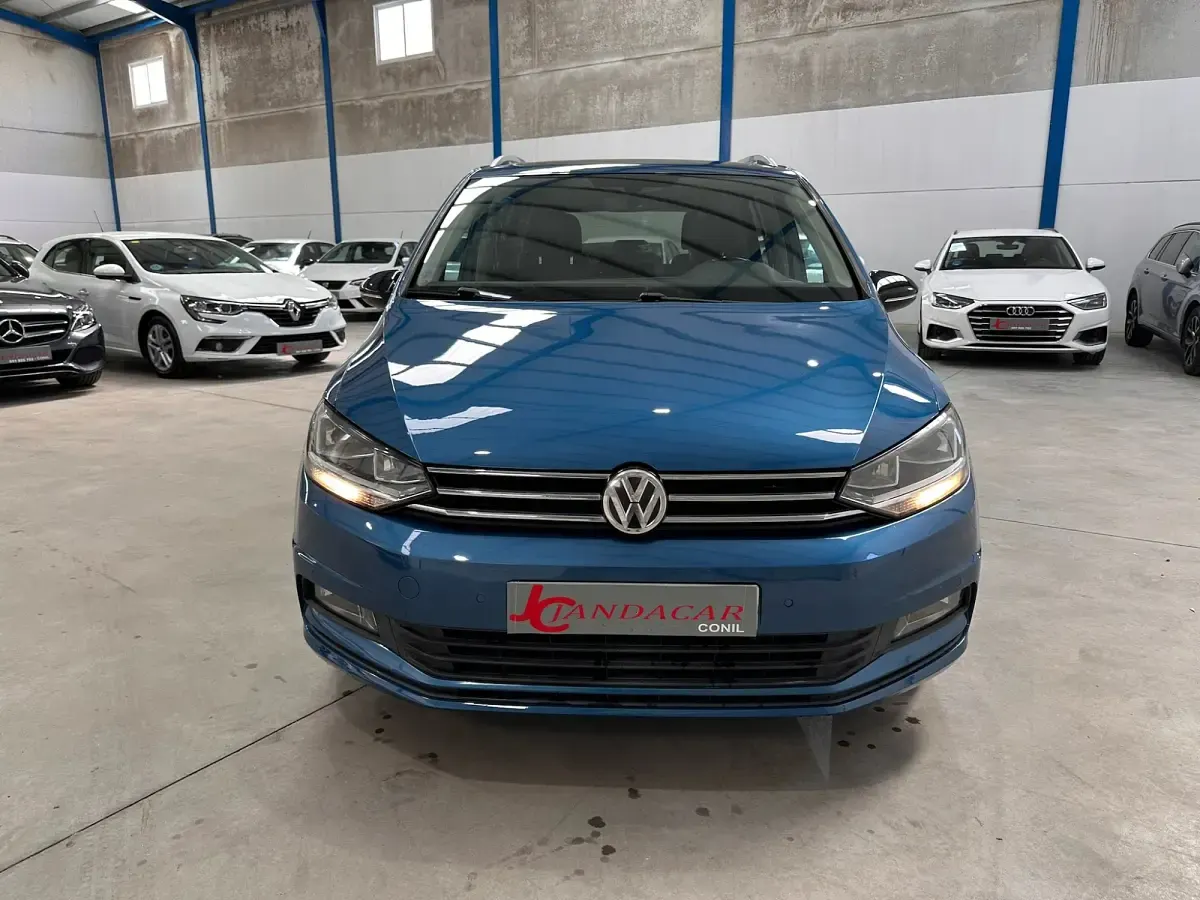 Usado VW Touran Advance 115 CV (84 kW) 2016 Azul Monovolumen