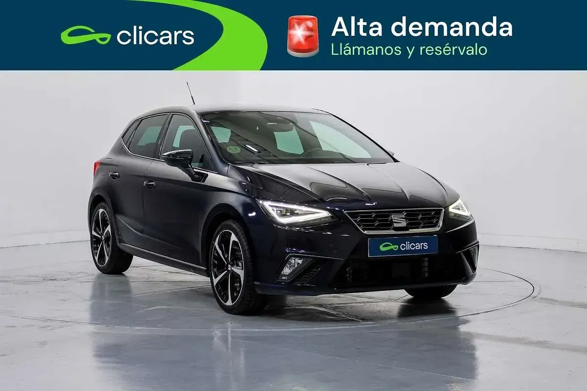 Usado Seat Ibiza FR 150 CV (110 kW) 2022 Negro Utilitario