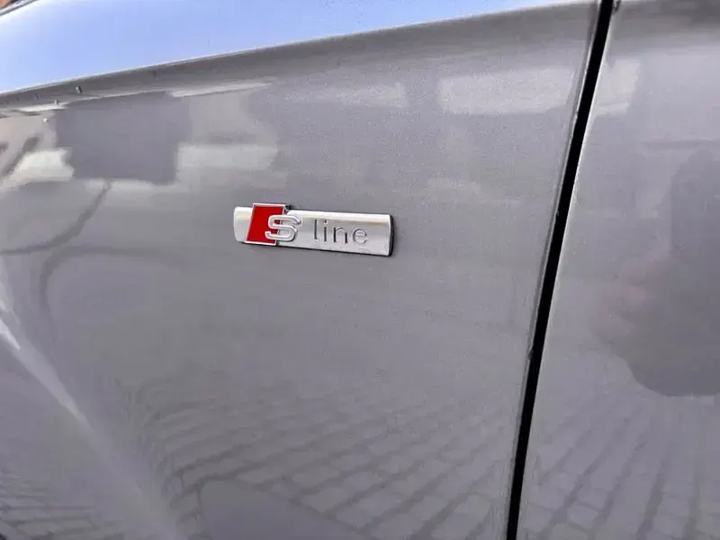 Usado Audi Q7 S-Line 233 CV (171 kW) 2007 Gris / plata SUV