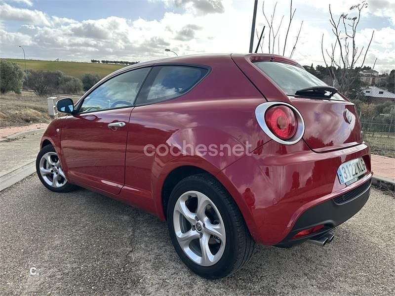 Usado Alfa Romeo MiTo Super 140 CV (102 kW) 2018 Rojo Utilitario