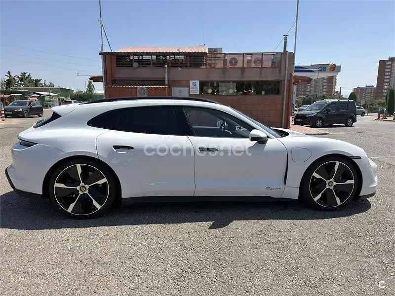 Usado Porsche Taycan Sport Turismo Sport Turismo 2023 Eléctrico Familiar