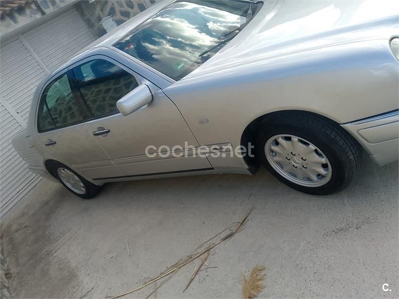 Occasion Mercedes E230 Elegance 150 PK (110 kW) 1996 Grijs Stationwagen