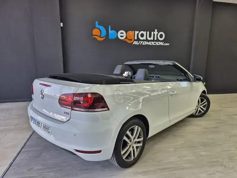 Usado VW Golf Cabriolet 160 CV (117 kW) 2011 Blanco Descapotable