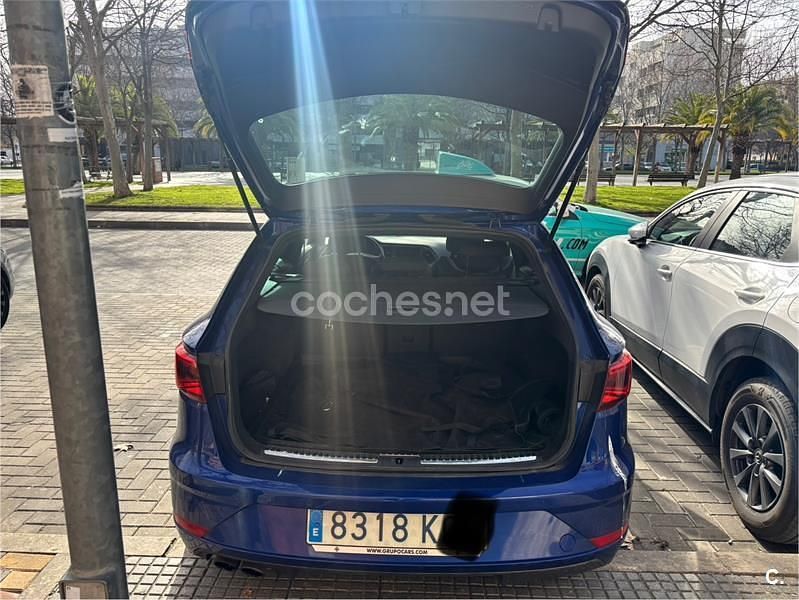 Usado Seat Leon ST XCELLENCE 150 CV (110 kW) 2017 Azul Familiar