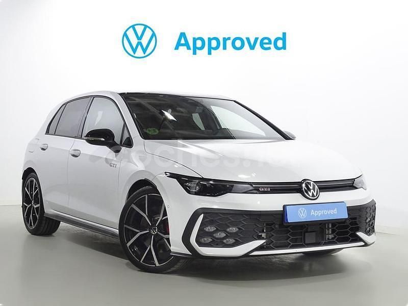 Blanco Usado 2024 VW Golf VIII GTI Berlina | 46.900 € (Caro) - Imagen 1/4