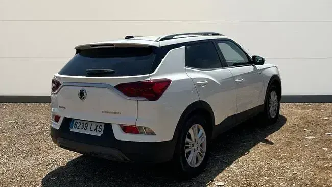 Usado SsangYong Korando 149 CV (109 kW) 2022 Blanco SUV