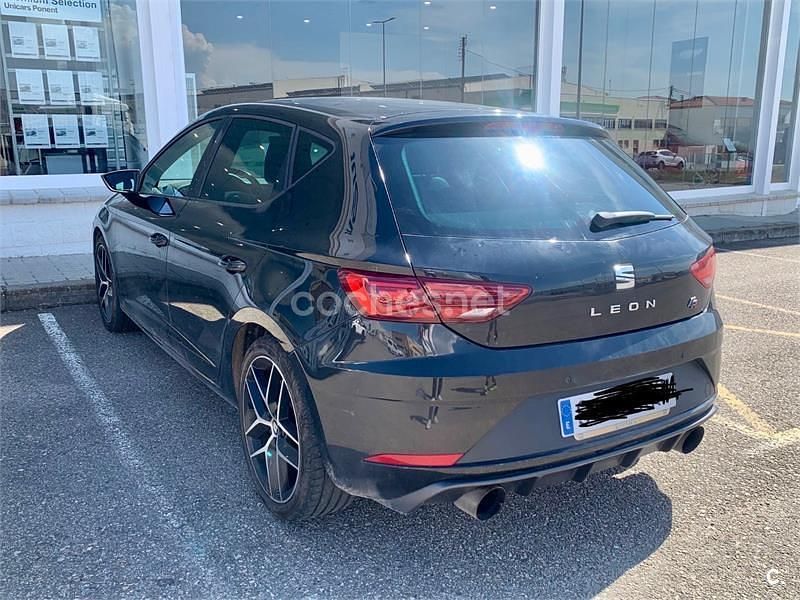 Käytetty Seat Leon FR 150 HP (110 kW) 2018 Musta Sedan