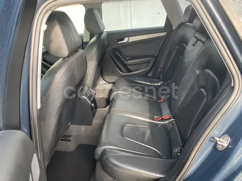 Usado Audi A4 190 CV (139 kW) 2010 Gris / plata Familiar
