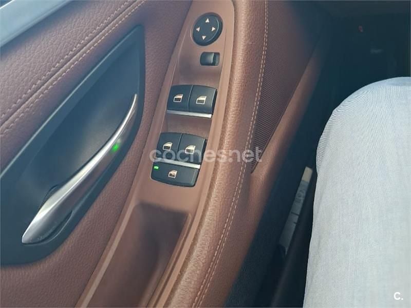 Gris / plata Usado 2012 BMW 525 Berlina | 10.000 € - Imagen 1/4