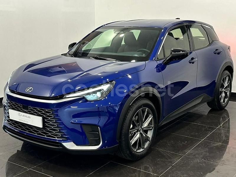 Azul Usado 2024 Lexus LBX SUV | 32.890 € (Precio justo) - Imagen 1/4
