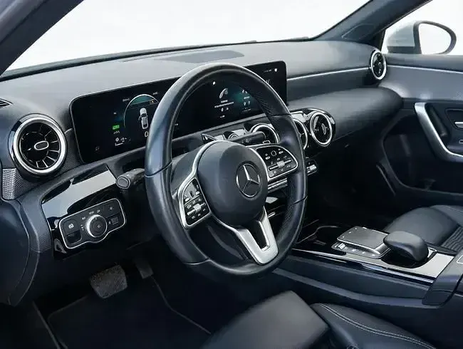 Usado Mercedes A250 217 CV (159 kW) 2022 Gris