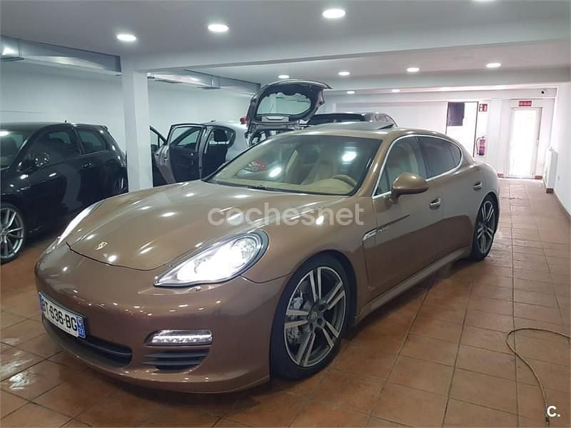 Käytetty Porsche Panamera 380 HP (279 kW) 2011 Ruskea Viistoperä