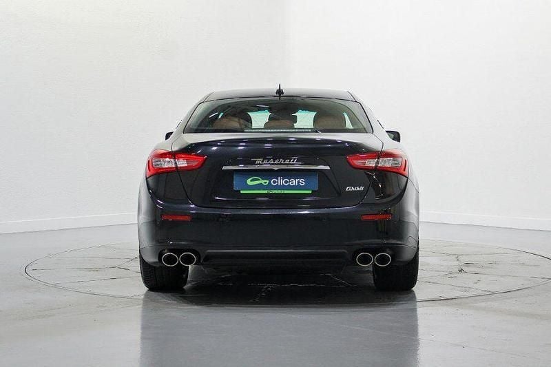 Usado Maserati Ghibli 275 CV (202 kW) 2016 Negro Coupe